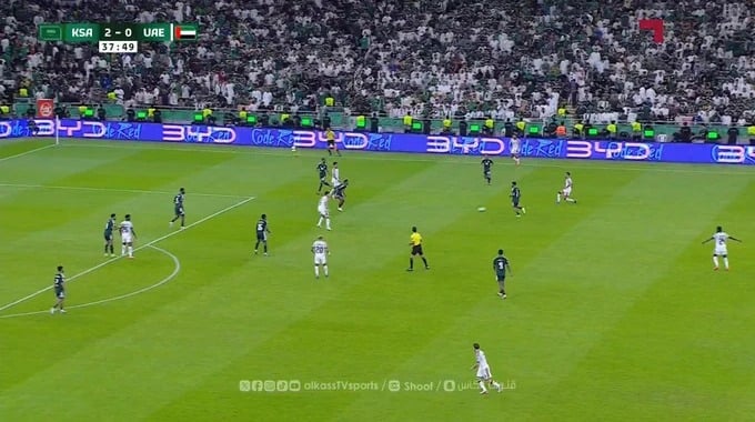 هدف ملغي برونو لفريق الإمارات بمواجهة السعودية بالدقيقة 38