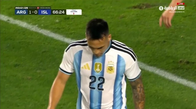 CrossBar Lautaro Martínez For Team Argentina Against Iceland minute 67