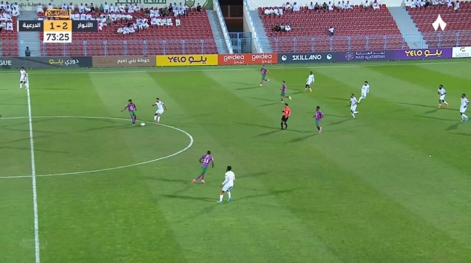 Gol Rédha Bensayah Para el equipo Al-Anwar Club Contra Al-Diraiyah en el minuto 74